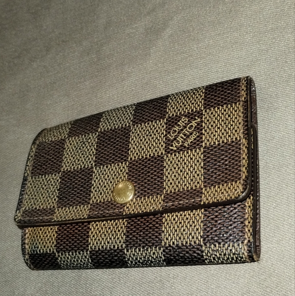 LOUIS VUITTON BROWN CHECKERED LEATHER KEY/CARD HOLDER SMALL WALLET ~ AUTHENTIC - Picture 3 of 13